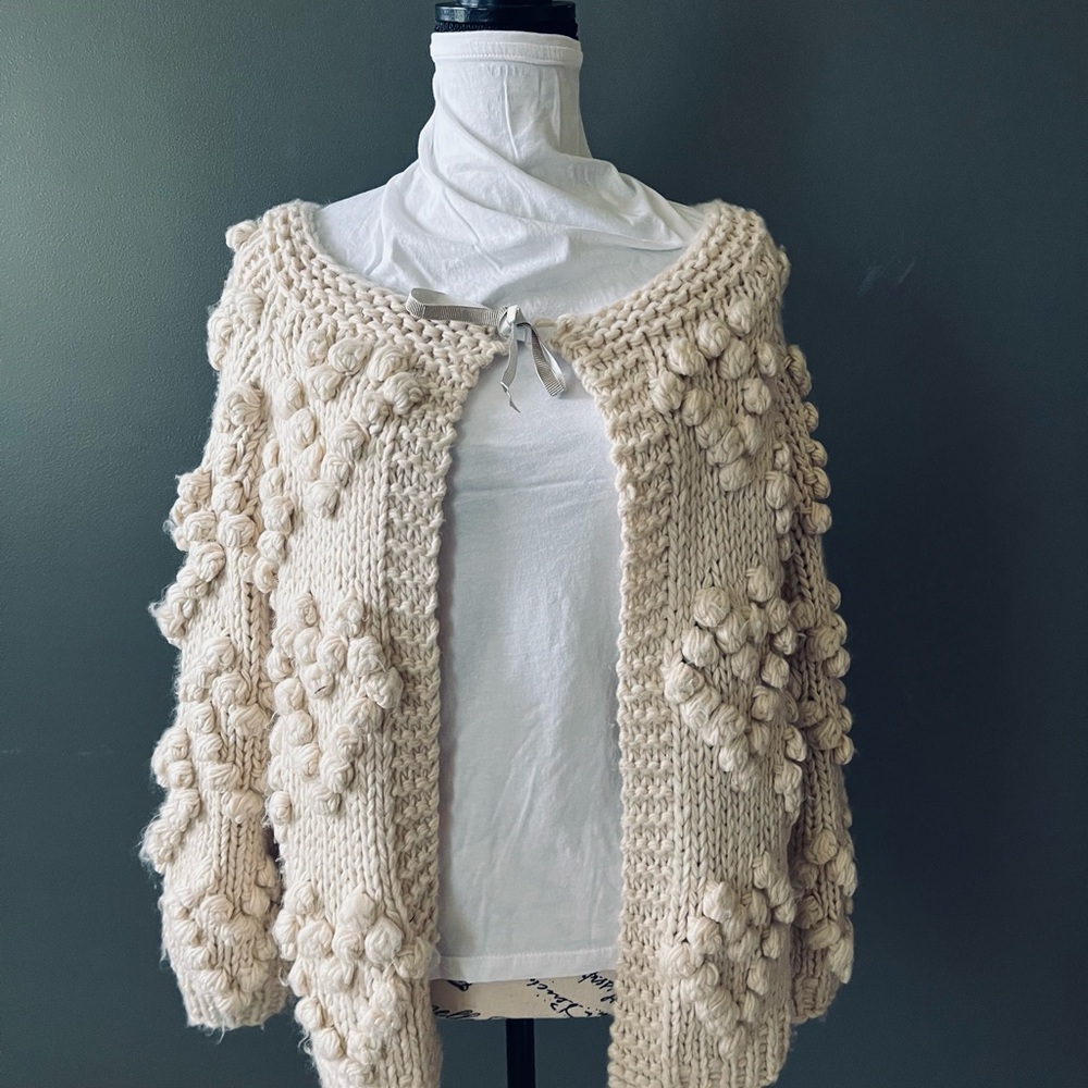 Elegant comfy sweater. - Picture 4 of 4